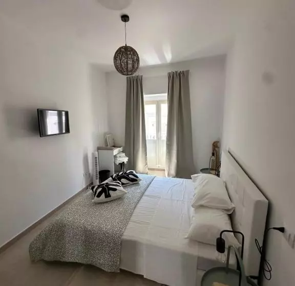 پانسیون Clarissa Guest House Via Di Mezzo 194