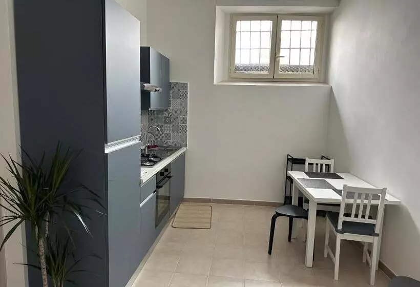 پانسیون Clarissa Guest House Via Di Mezzo 194