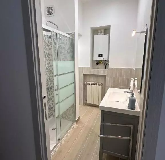 پانسیون Clarissa Guest House Via Di Mezzo 194