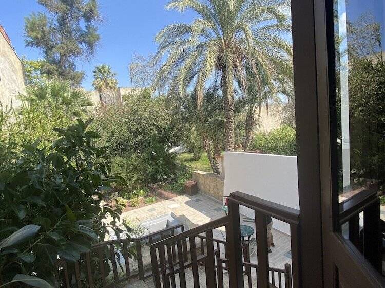 פנסיון Flor Guest House