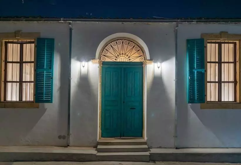 Majatalo Flor Guest House