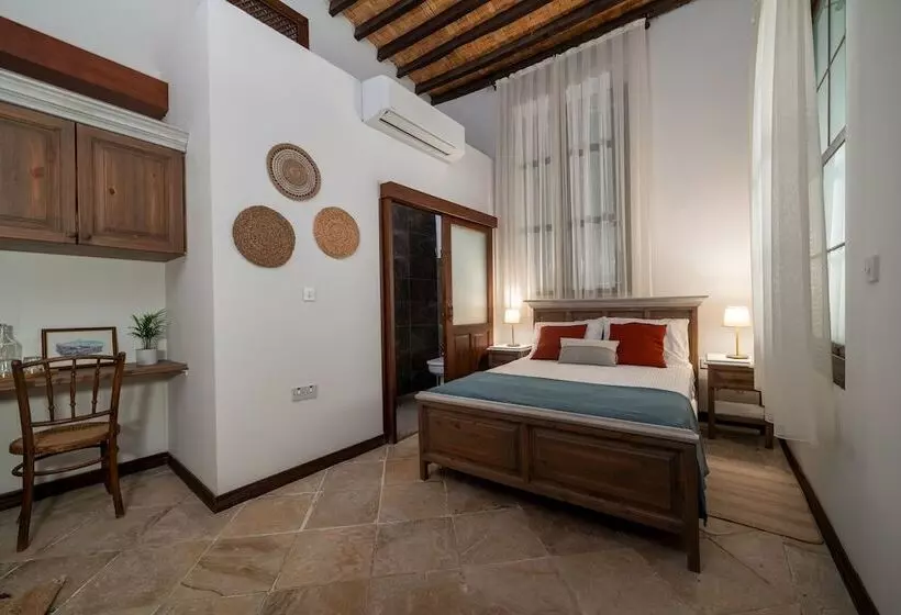 Majatalo Flor Guest House