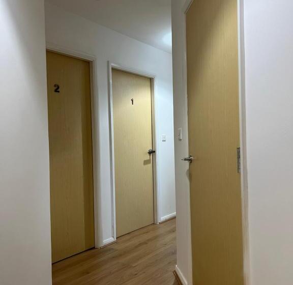 膳宿费 Kilnview Guesthouse Hanley & Staffordshire University