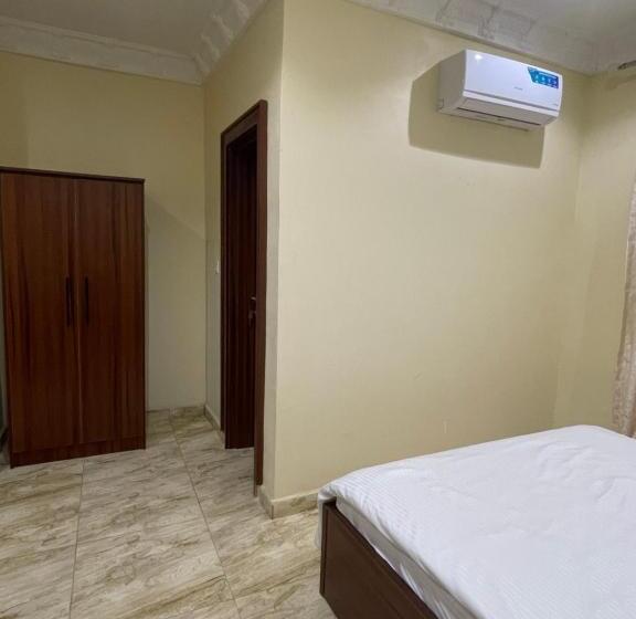 پانسیون Pilgrim Place