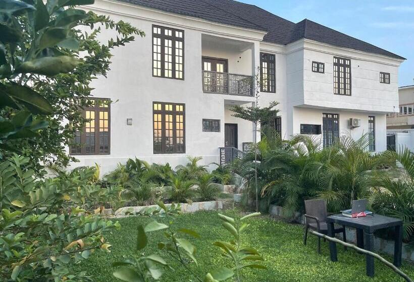 پانسیون Pilgrim Place