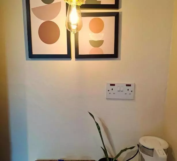 پانسیون The Yala Home