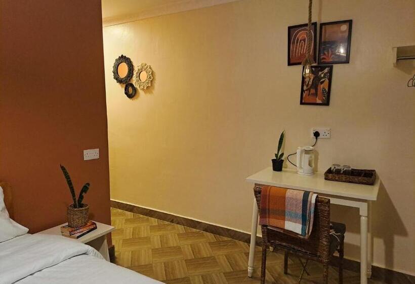 پانسیون The Yala Home