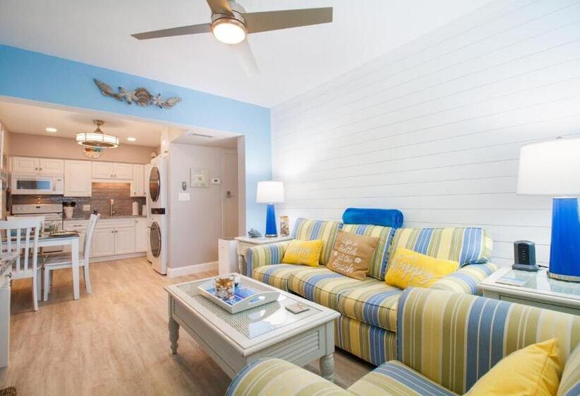 리조트 Clearwater Beach Suites #107