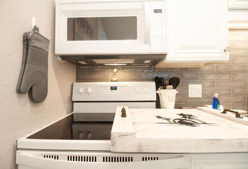 리조트 Clearwater Beach Suites #107