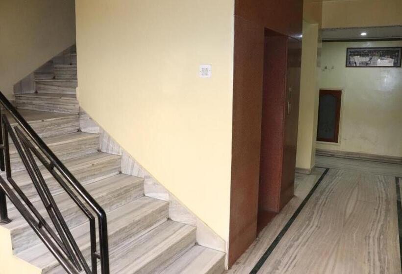 The Xpress A Jhm Hotels