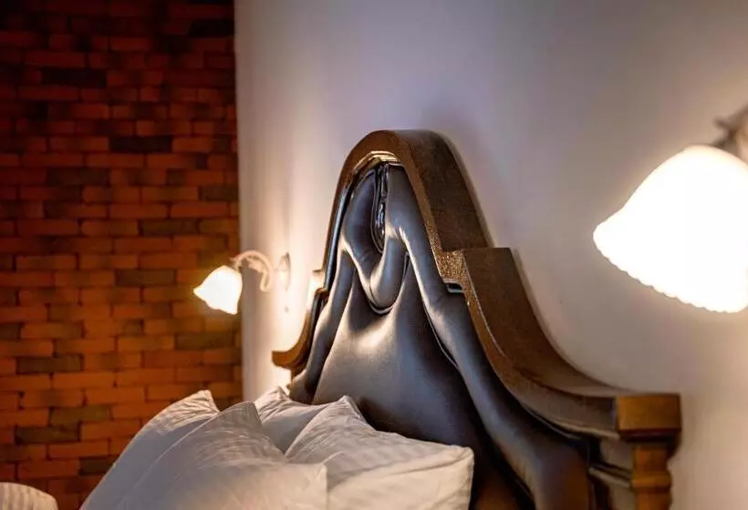 ベッドアンドブレックファースト Boutique Marlen