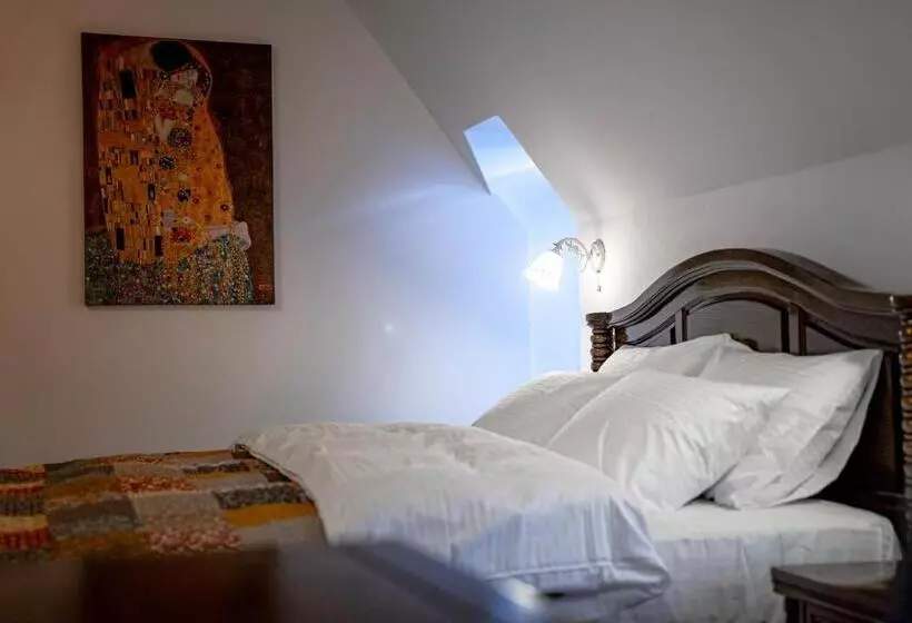 ベッドアンドブレックファースト Boutique Marlen