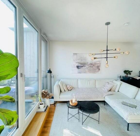 تختخواب و صبحانه Ruchan Stay