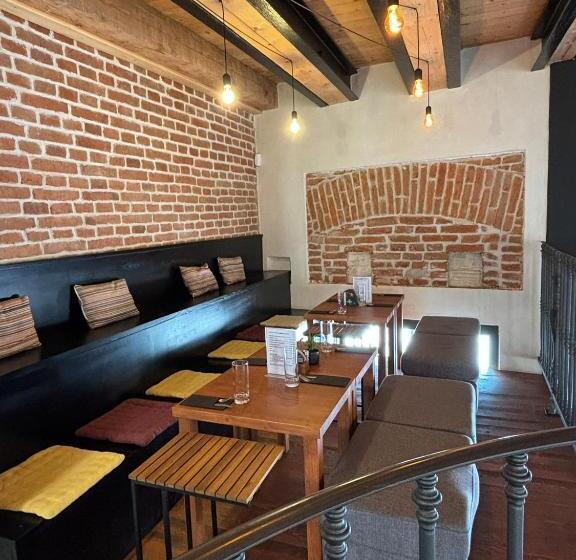 Boutique Hotel Barvirna