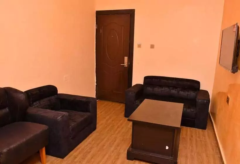 Dorville Hotel & Suites