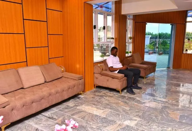 Dorville Hotel & Suites