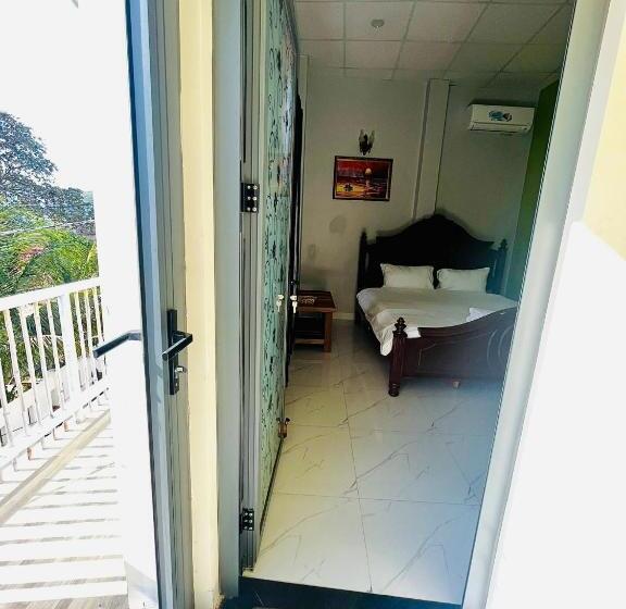 هتل Lamer Homestay & Villa   Vinh Hy Bay