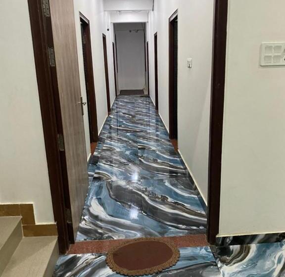 Отель New Residency Hotal