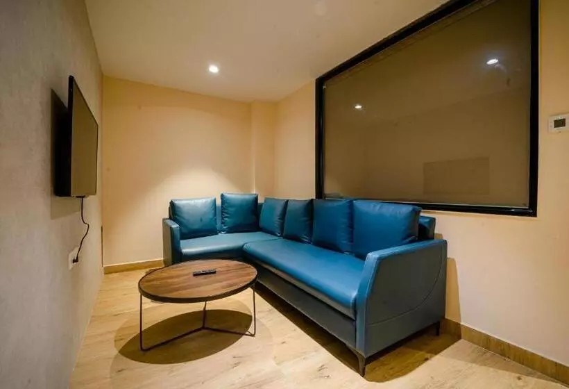 Hotelli Palacio Regency