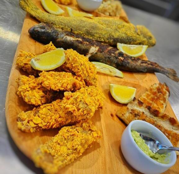 בית מלון כפרי Pensiunea Pastravaria Vistisoara