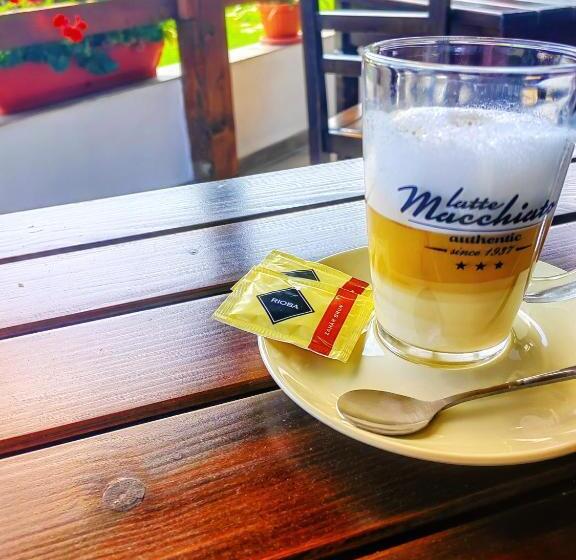 בית מלון כפרי Pensiunea Pastravaria Vistisoara