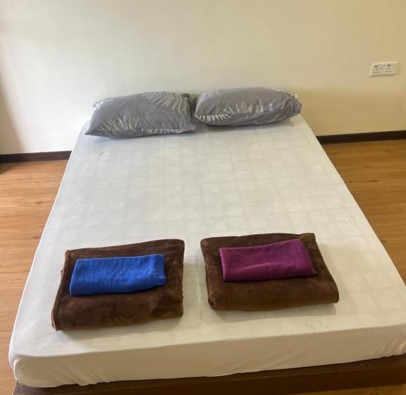 Hotel The Seashell Melaka Pool View Upper Room