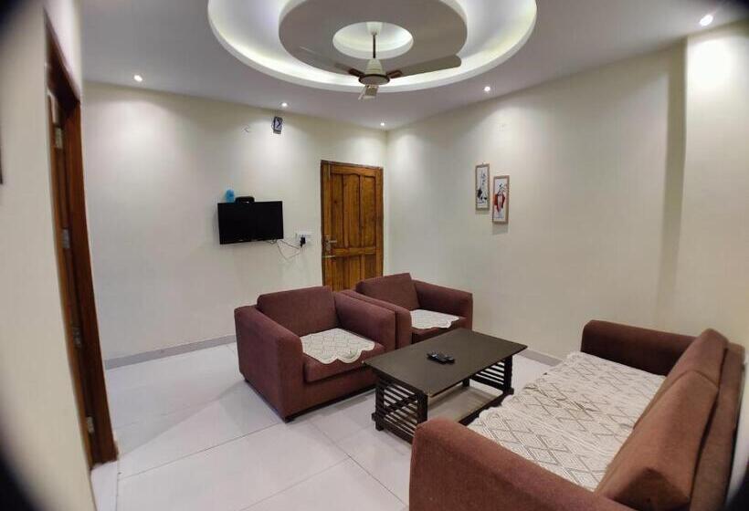 Пансион Cosy Homes Retreat