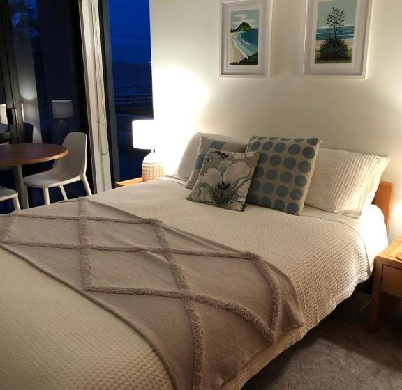 펜션 Guest Suite With Sea Views And Thermally Heated Hot Tub