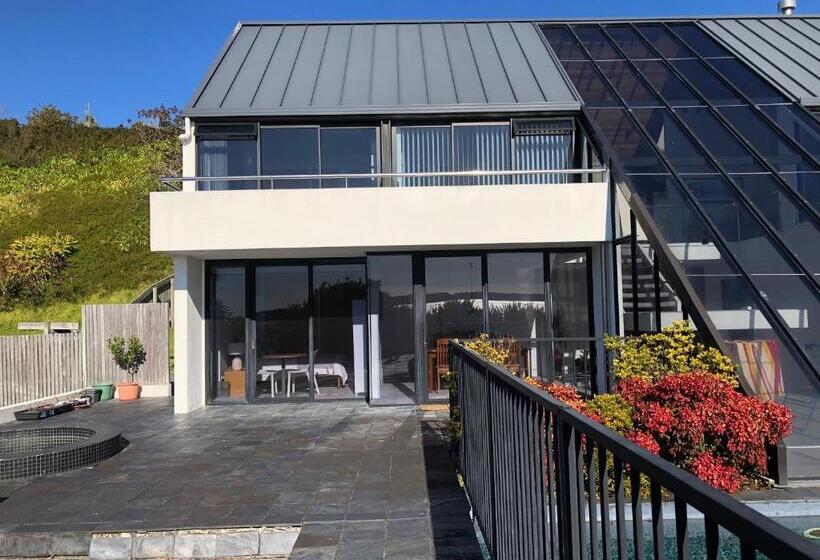 펜션 Guest Suite With Sea Views And Thermally Heated Hot Tub