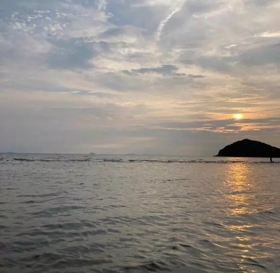 پانسیون 香川のゲストハウスfdroom