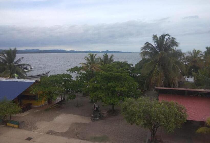 膳宿费 Hostal Manatí