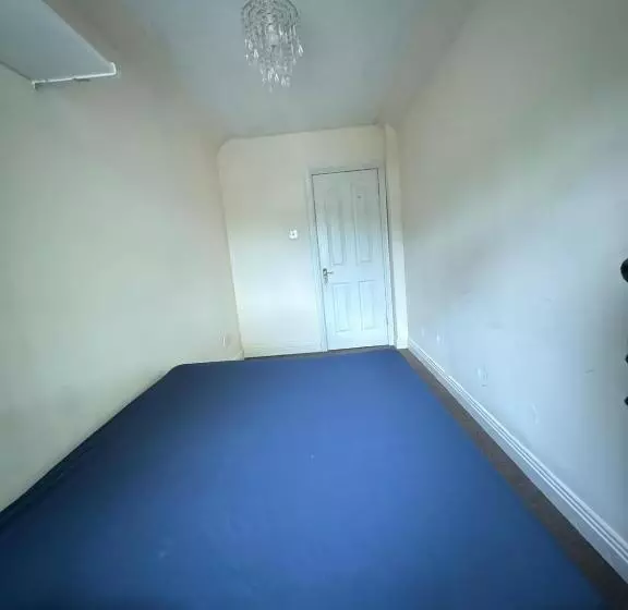 پانسیون Nice Double Room Near Omni Shopping