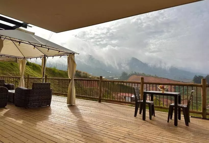 Aamiaismajoitus (B&B) Casa Fénix