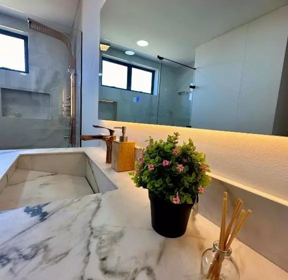 Aamiaismajoitus (B&B) Casa Fénix