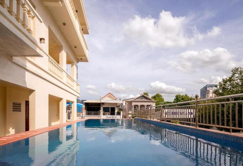 ホテル Amara Palace