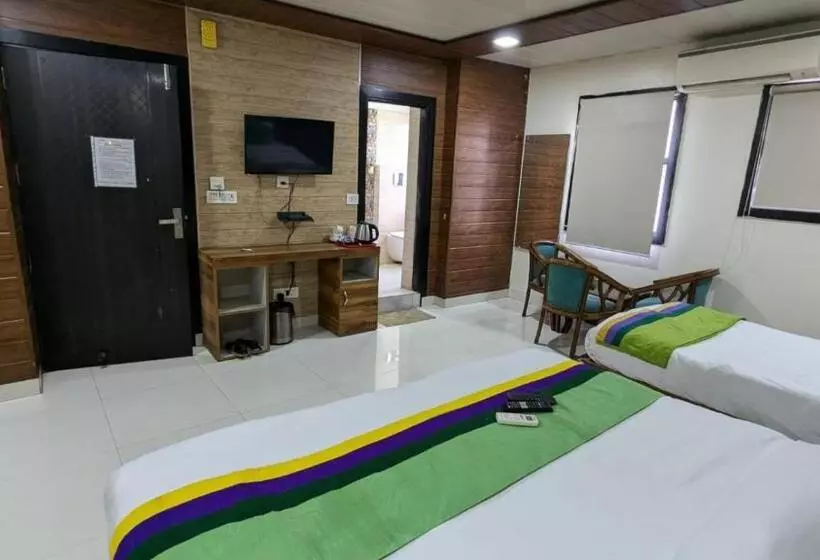 ホテル Gloab Residency Near Delhi Airport