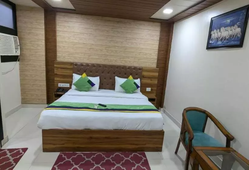ホテル Gloab Residency Near Delhi Airport