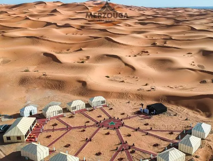 ホテル Merzouga All Inclusive Glamping