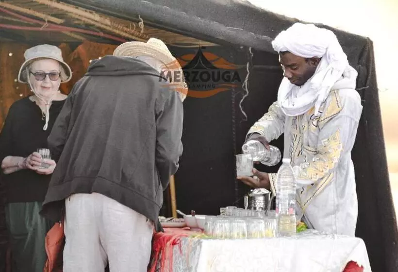 ホテル Merzouga All Inclusive Glamping