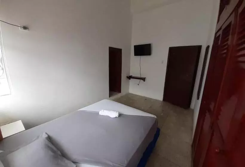 ペンション Hostal Tamara