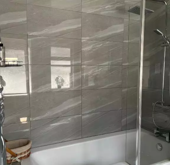 Majatalo Southampton Bridge Rooms By Afl