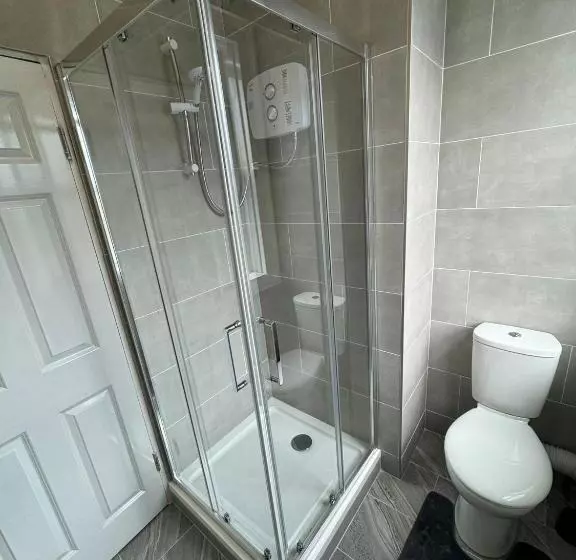 پانسیون Superb Double Room Beside Croke Park   3
