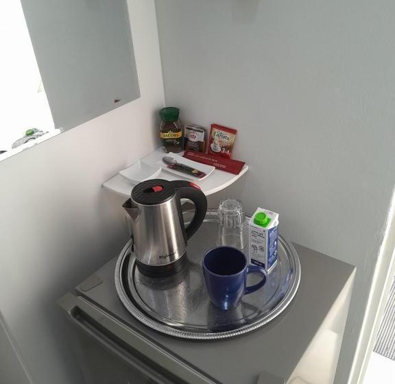 펜션 Woburn Guest House