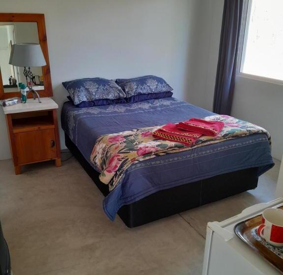 펜션 Woburn Guest House