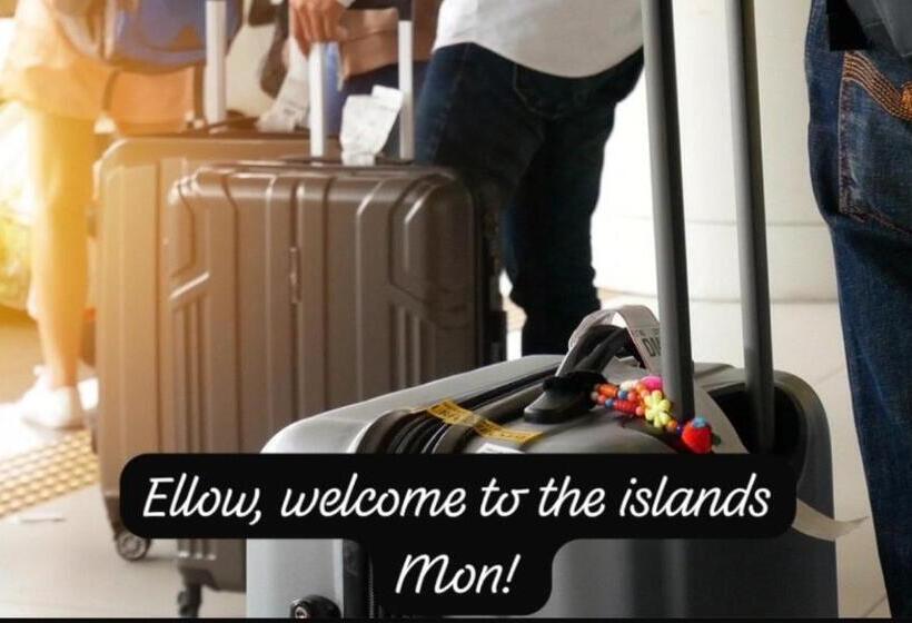 هاستل Island Tours & Airport Service Only