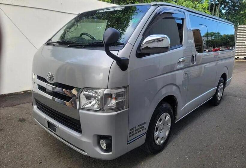 هاستل Island Tours & Airport Service Only