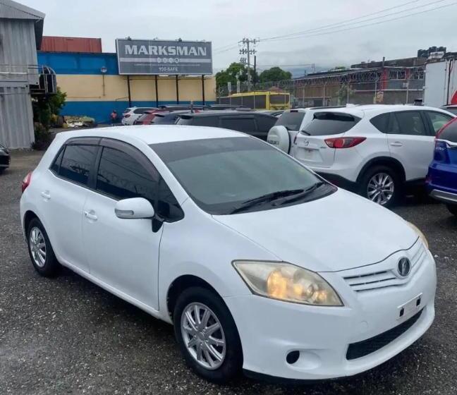 هاستل Island Tours & Airport Service Only