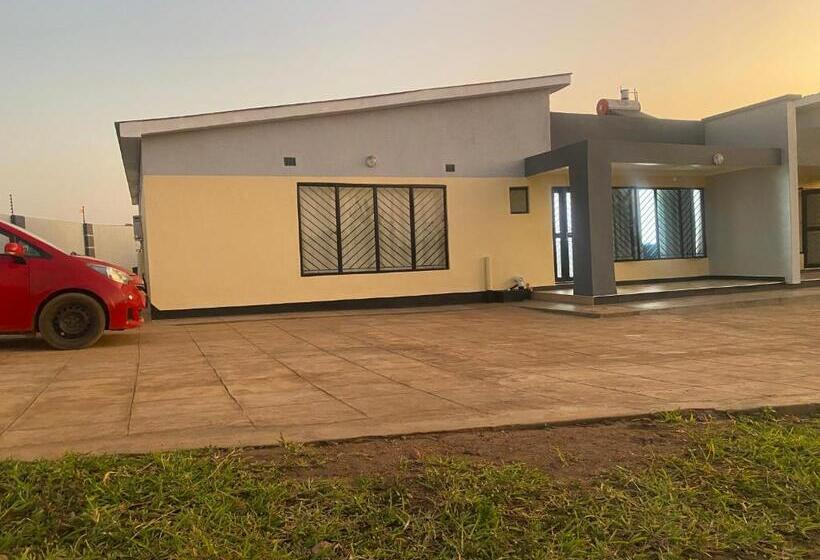 تختخواب و صبحانه Dnc Comfort Suites