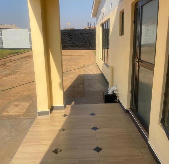 تختخواب و صبحانه Dnc Comfort Suites