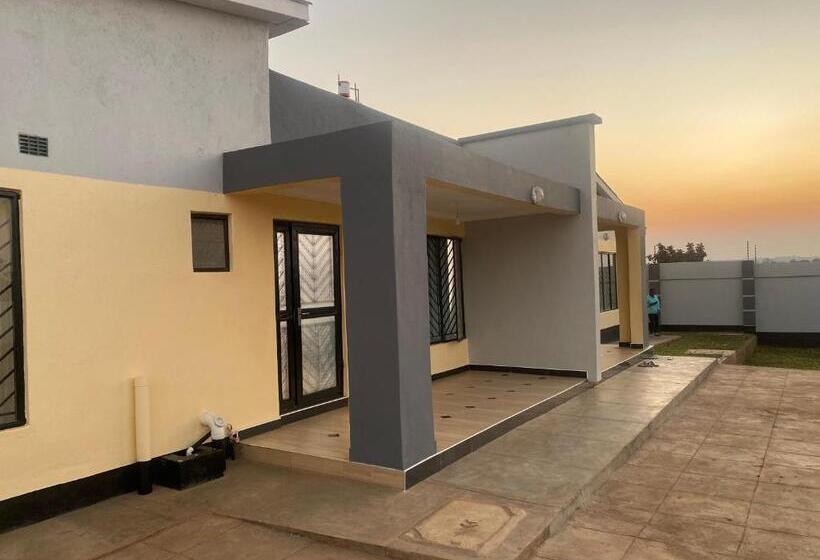 تختخواب و صبحانه Dnc Comfort Suites